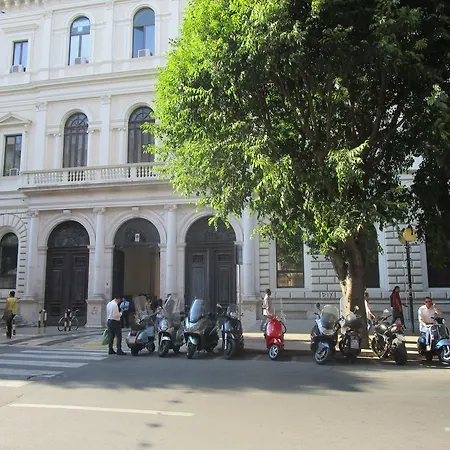 Costa Bari